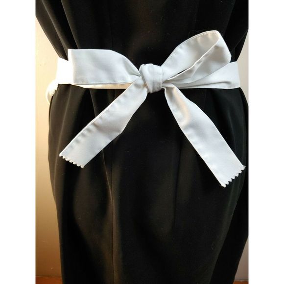 Half Apron Waist Tie White Lace Embroidered Fruit - Picture 5 of 5